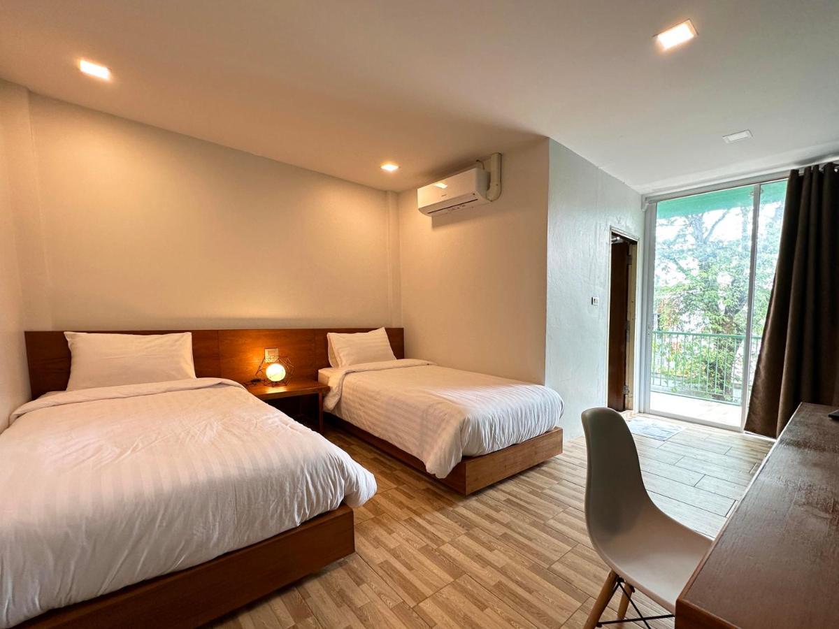 Plernpetch Hotel Сурат Тхани Екстериор снимка