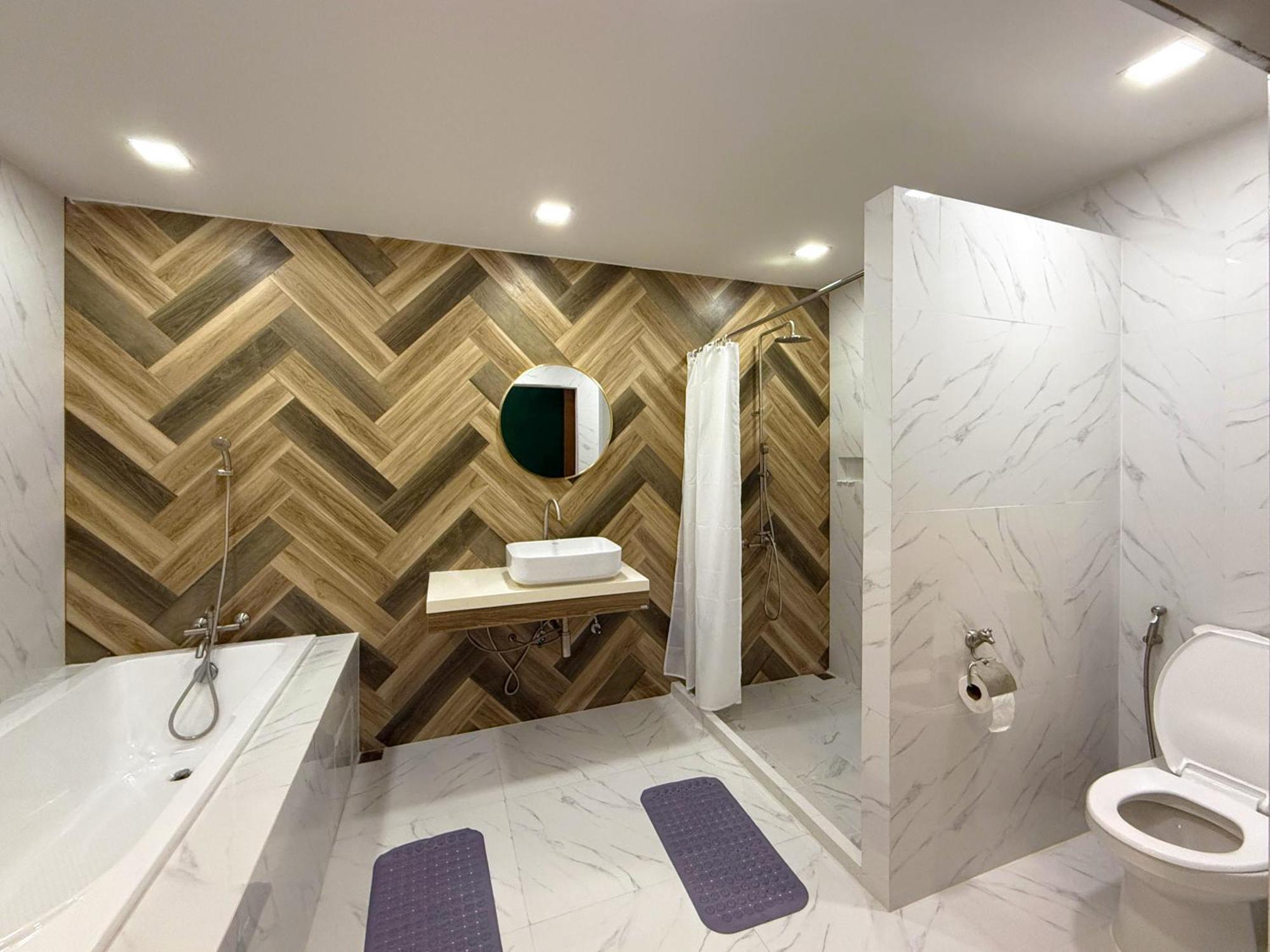 Plernpetch Hotel Сурат Тхани Екстериор снимка